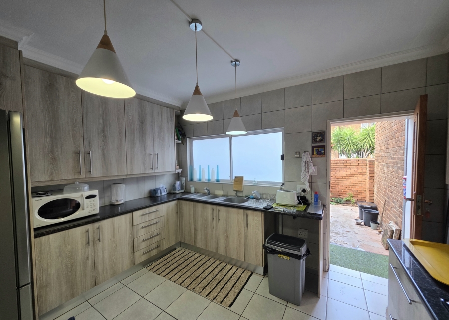 3 Bedroom Property for Sale in Naudeville Free State